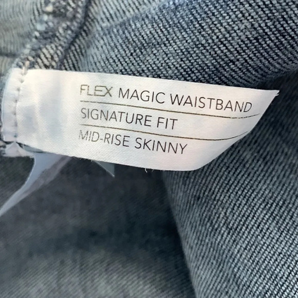 Lane Bryant Flex Magic Waistband Mid-Rise Skinny - Picture 4 of 5
